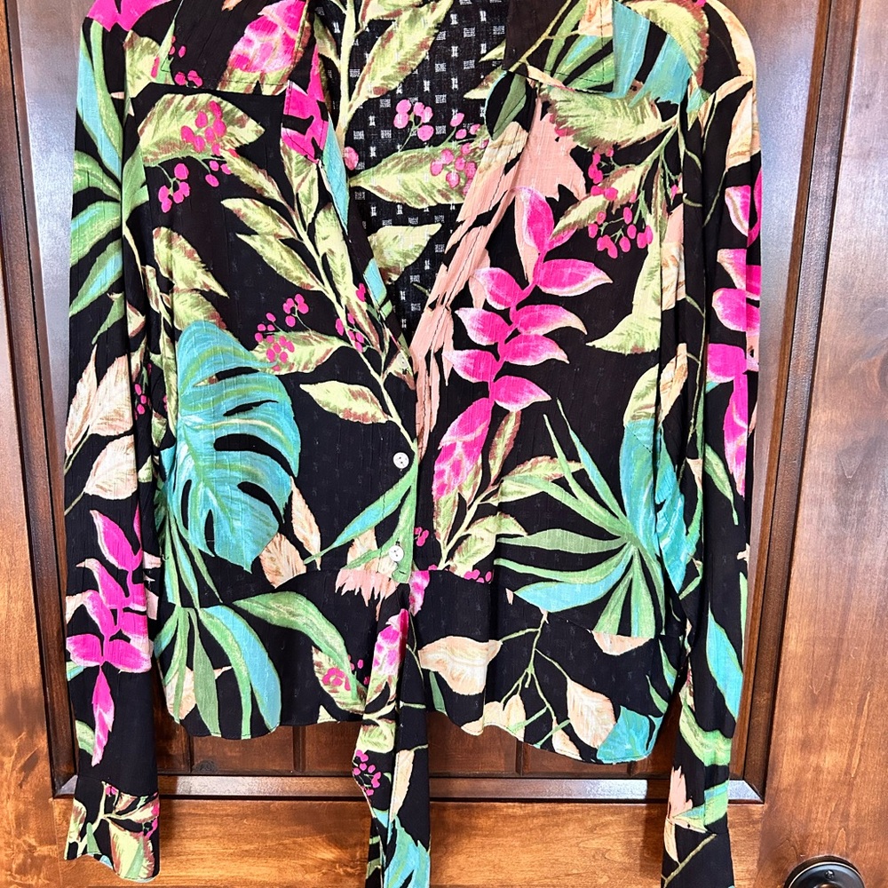 RACHEL Rachel Roy Black Tropical Print Button-Down Shirt with Tie